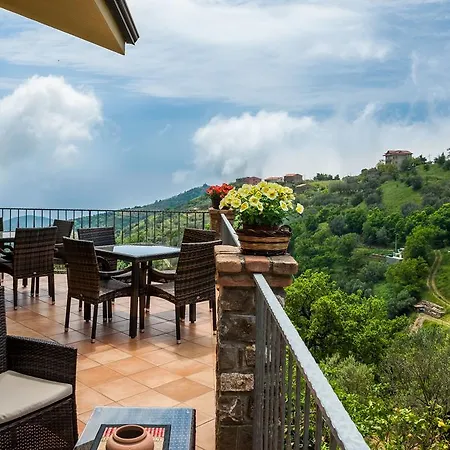 Bernadette סן מאורו צ'ילנטו