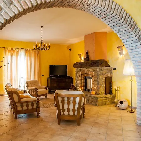 Bernadette סן מאורו צ'ילנטו